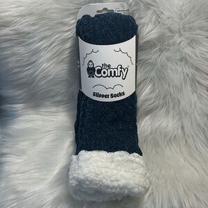 Ultra Soft Sherpa-Lined Slipper Socks Shaped Heel Non-Skid Sole.